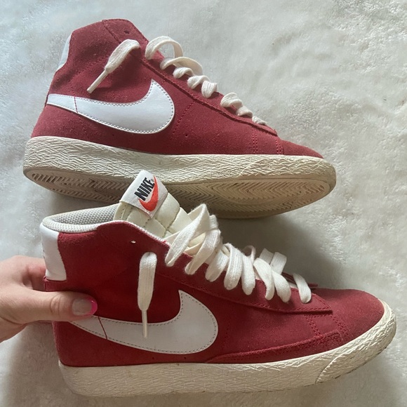 Red Nike Blazers - Picture 3 of 5